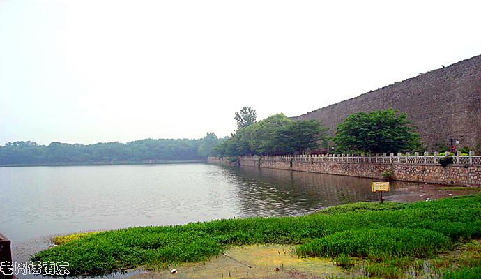 琵琶湖,位於鐘山風景區外緣,在前湖景區北邊.